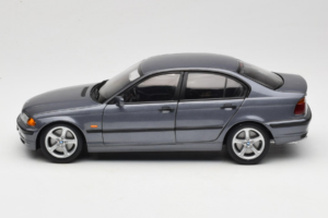 BMW 318i E46 Grey Metallic Edizione Concessionaria UT Models 1:18 80430028459 Pressofusione — immagine 4 di 8