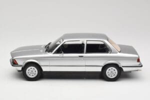 BMW 320 E21 Argento Minichamps 1:18 107024200 Resina — immagine 3 di 6