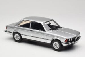 BMW 320 E21 Argento Minichamps 1:18 107024200 Resina — immagine 4 di 6