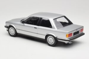 BMW 323i E21 Argento Minichamps 1:18 155026001 Pressofusione — immagine 5 di 6