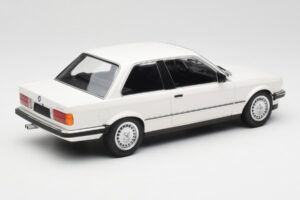 BMW 323i E21 Bianco Minichamps 1:18 155026005 Pressofusione — immagine 2 di 6