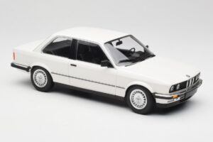 BMW 323i E21 Bianco Minichamps 1:18 155026005 Pressofusione — immagine 4 di 6