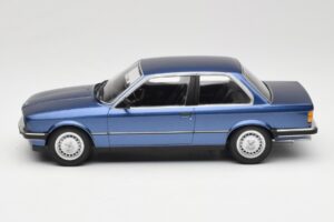 BMW 323i E30 Blue Metallic Minichamps 1:18 155026002 Pressofusione — immagine 3 di 6