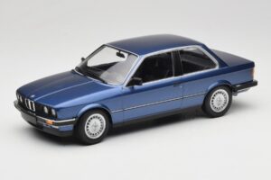 BMW 323i E30 Blue Metallic Minichamps 1:18 155026002 Pressofusione
