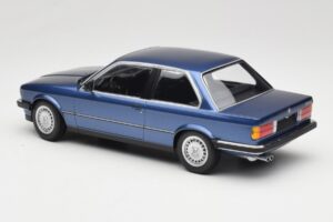 BMW 323i E30 Blue Metallic Minichamps 1:18 155026002 Pressofusione — immagine 5 di 6