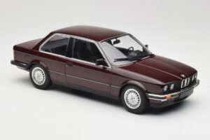 BMW 323i E30 Dark Red Metallic Minichamps 1:18 155026007 Pressofusione — immagine 4 di 6