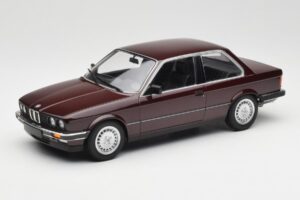 BMW 323i E30 Dark Red Metallic Minichamps 1:18 155026007 Pressofusione