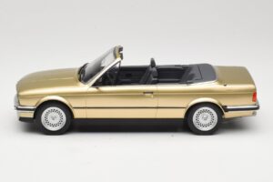 BMW 325i E30 Cabriolet Beige MCG 1:18 MCG18544 Pressofusione — immagine 3 di 6