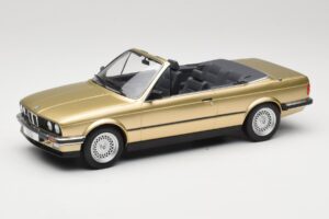 BMW 325i E30 Cabriolet Beige MCG 1:18 MCG18544 Pressofusione