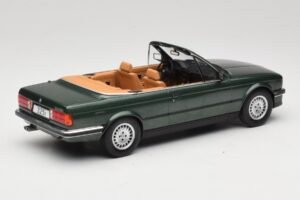 BMW 325i E30 Cabriolet Verde MCG 1:18 MCG18545 Pressofusione — immagine 2 di 6