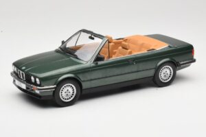 BMW 325i E30 Cabriolet Verde MCG 1:18 MCG18545 Pressofusione