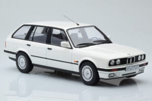 BMW 325i E30 Touring Bianco Edizione Limitata Norev 1:18 183217 Pressofusione — immagine 4 di 6