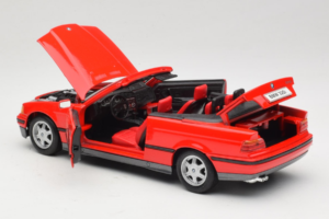 BMW 325i E36 Cabriolet Rosso Maisto 1:18 50229 Pressofusione — immagine 5 di 8