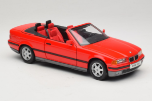 BMW 325i E36 Cabriolet Rosso Maisto 1:18 50229 Pressofusione — immagine 6 di 8