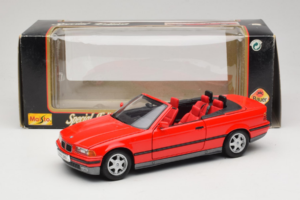 BMW 325i E36 Cabriolet Rosso Maisto 1:18 50229 Pressofusione — immagine 8 di 8