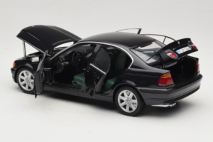 BMW 328i E46 Nero UT Models 1:18 80439422373 Pressofusione — immagine 5 di 8