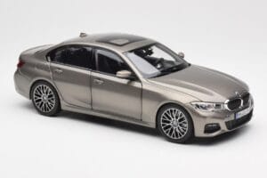 BMW 330i G20 Argento Norev 1:18 183275 Pressofusione — immagine 6 di 8
