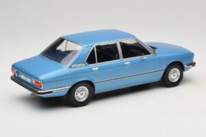 BMW 5 Series E12 Blu MCG 1:18 MCG18541 Pressofusione — immagine 2 di 6