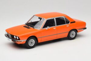 BMW 5 Series E12 Arancione MCG 1:18 MCG18540 Pressofusione