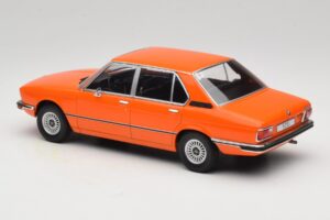 BMW 5 Series E12 Arancione MCG 1:18 MCG18540 Pressofusione — immagine 5 di 6