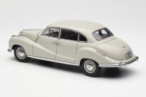 BMW 501 Cortina Grigio AUTOart 1:18 80430393098 Pressofusione — immagine 7 di 8