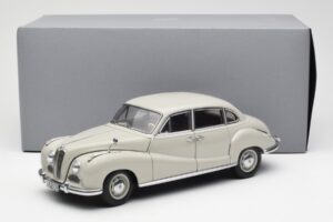 BMW 501 Cortina Grigio AUTOart 1:18 80430393098 Pressofusione — immagine 8 di 8