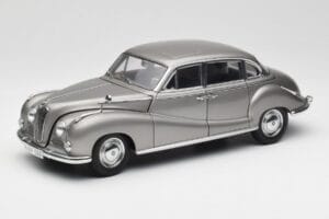 BMW 502 2.6 Luxus Silver Beige Metallic AUTOart 1:18 70591 Pressofusione