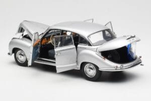 BMW 502 2.6 Luxus Super Argento AUTOart 1:18 70593 Pressofusione — immagine 5 di 8