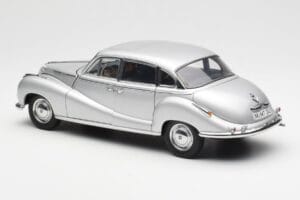 BMW 502 2.6 Luxus Super Argento AUTOart 1:18 70593 Pressofusione — immagine 7 di 8