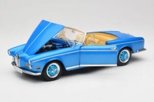 BMW 503 Cabriolet Riviera Blue Revell 1:18 08843 Pressofusione — immagine 2 di 9