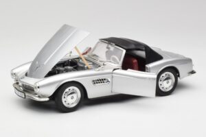 BMW 507 Argento Revell 1:18 9034 Pressofusione — immagine 2 di 8