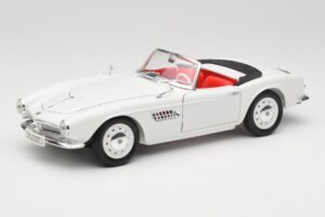 BMW 507 Touring Sport Feather White Revell 1:18 8810 Pressofusione
