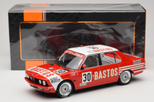 BMW 528i E28 #30 D. Quester / A. Hahne / E. Joosen 24 Hours of Spa Winner 1982 IXO 1:18 18RMC182A Pressofusione — immagine 6 di 6