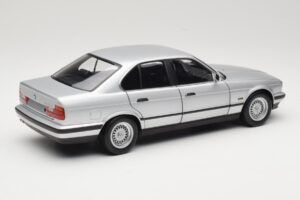 BMW 535i E34 Argento Minichamps 1:18 100024005 Pressofusione — immagine 3 di 8