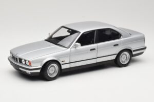 BMW 535i E34 Argento Minichamps 1:18 100024005 Pressofusione