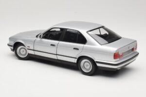 BMW 535i E34 Argento Minichamps 1:18 100024005 Pressofusione — immagine 7 di 8