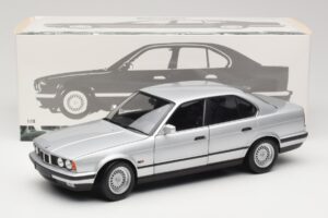 BMW 535i E34 Argento Minichamps 1:18 100024005 Pressofusione — immagine 8 di 8