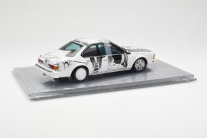 BMW 635 CSi E24 Art Car Robert Rauschenberg AUTOart 1:18 80430150924 Pressofusione — immagine 2 di 8