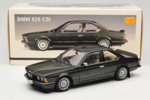 BMW 635 CSi E24 Malachit Green Metallic AUTOart 1:18 70522 Pressofusione — immagine 8 di 8