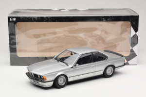 BMW 635 CSi E24 Argento Minichamps 1:18 155028107 Pressofusione — immagine 6 di 6