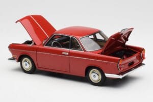 BMW 700 Sport Coupe Spanish Rosso AUTOart 1:18 70652 Pressofusione — immagine 5 di 8