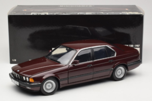 BMW 730i E32 Red Metallic Minichamps 1:18 100023001 Pressofusione — immagine 8 di 8