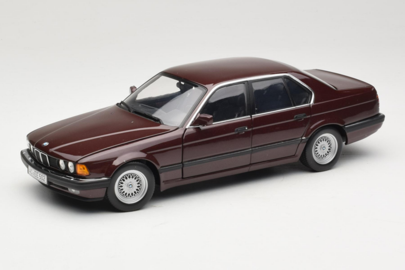 BMW 730i E32 Red Metallic Minichamps 1:18 100023001 Pressofusione