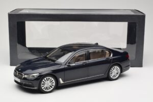 BMW 750Li F02 Imperial Blue Paragon 1:18 80432405586 Pressofusione — immagine 8 di 8