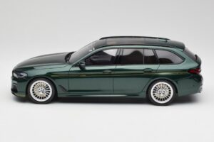 BMW Alpina B5 G31 Touring Verde GT Spirit 1:18 GT475 Resina — immagine 4 di 5