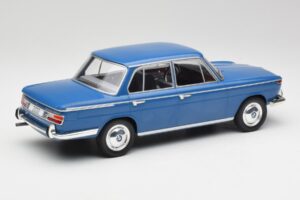 BMW 2000 Tilux E120 Caribe Blu MCG 1:18 MCG18291 Pressofusione — immagine 2 di 6
