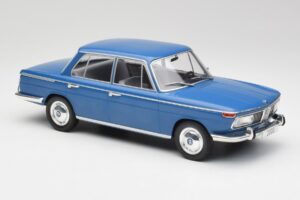 BMW 2000 Tilux E120 Caribe Blu MCG 1:18 MCG18291 Pressofusione — immagine 4 di 6