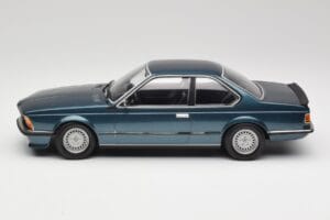 BMW 635 CSi E24 Petrol Blue Metallic Minichamps 1:18 155028108 Pressofusione — immagine 3 di 6