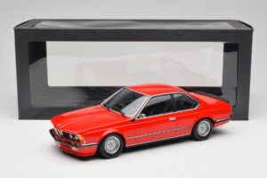 BMW 635 CSi E24 Rosso Edizione Concessionario Minichamps 1:18 80435B5D026 Pressofusione — immagine 6 di 6