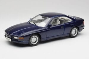 BMW E31 850i Mauritius Blu Maisto 1:18 438813100299 Pressofusione